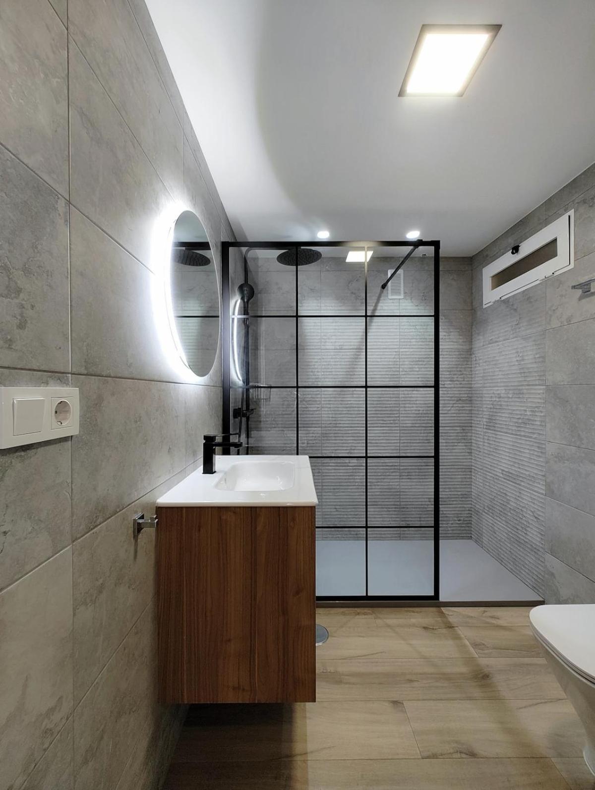 Apartment Stunning New Apt, 1min, 2br, Parking Benidorm