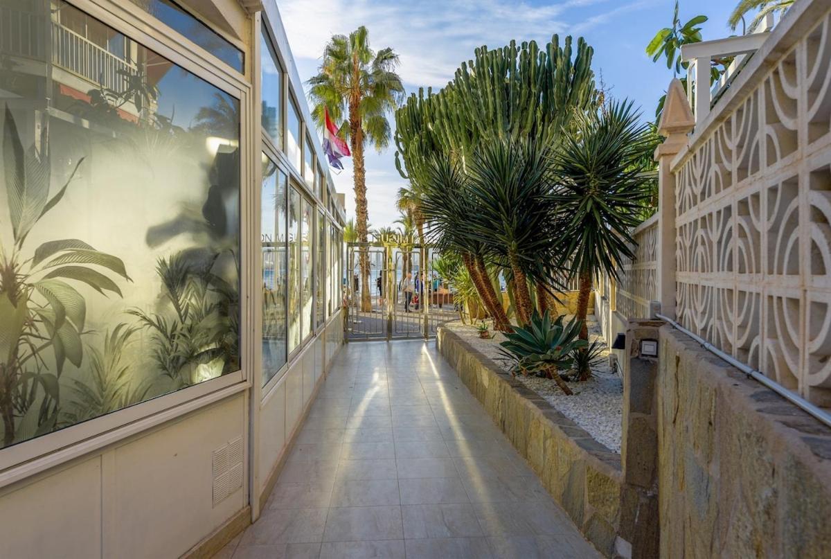 Apartment Stunning New Apt, 1min, 2br, Parking Benidorm